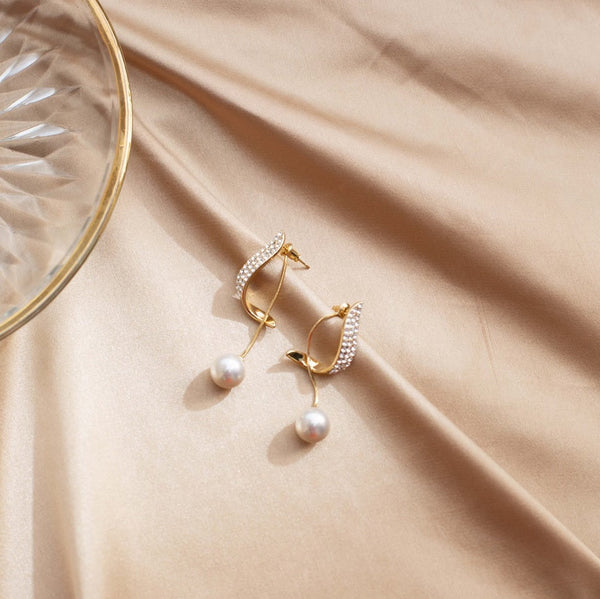 Stay in Indy Pearl Dangle Drop Earrings