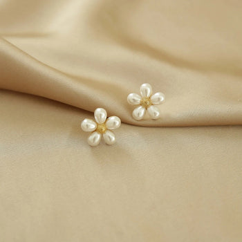 Stay in Indy Pearl Flower Stud Earrings